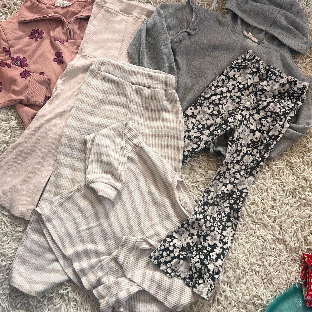 Cozy Kids Clothing Set in Gray, Pink, and Floral